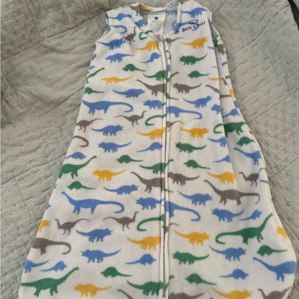 Halo Sleep Sack with Dino’s size small 10-18lbs